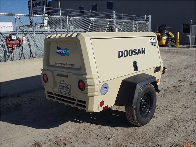 2013 DOOSAN P185WJD Photo