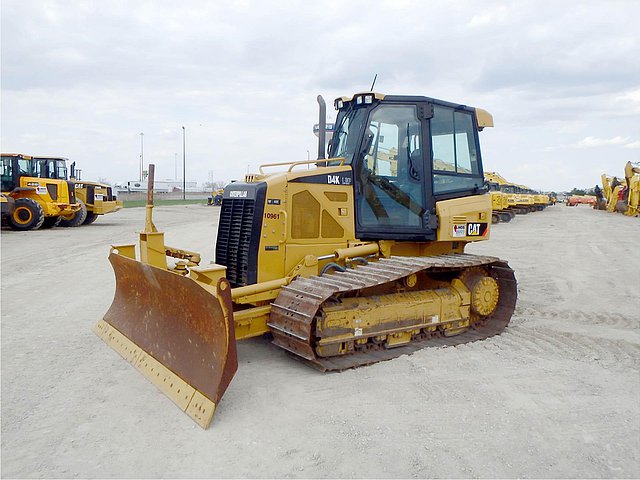 2011 CATERPILLAR D4K LGP Photo