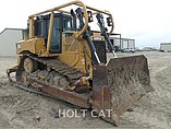 11 CATERPILLAR D6T XL