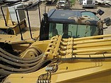 2011 CATERPILLAR 390DL Photo #9