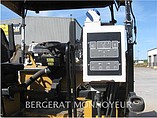 2009 CATERPILLAR AP-300 Photo #9