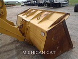 2011 CATERPILLAR 938H Photo #8