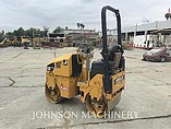 09 CATERPILLAR CB14