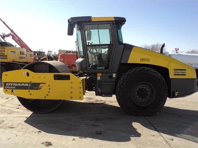 2014 DYNAPAC CA250D Photo