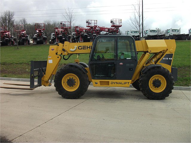 2012 GEHL DL12-40 Photo