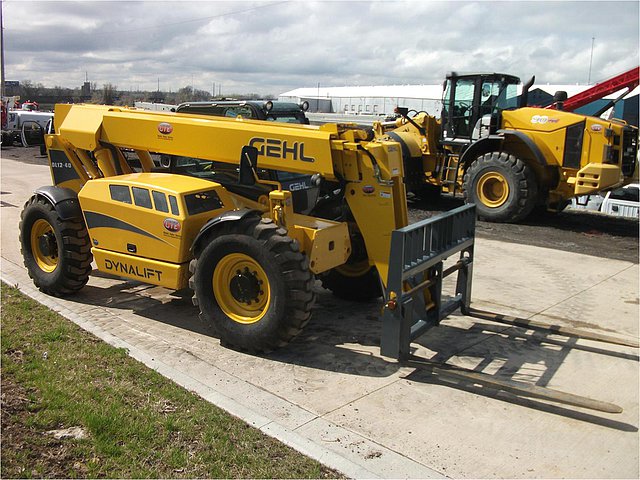 2014 GEHL DL12-40 Photo