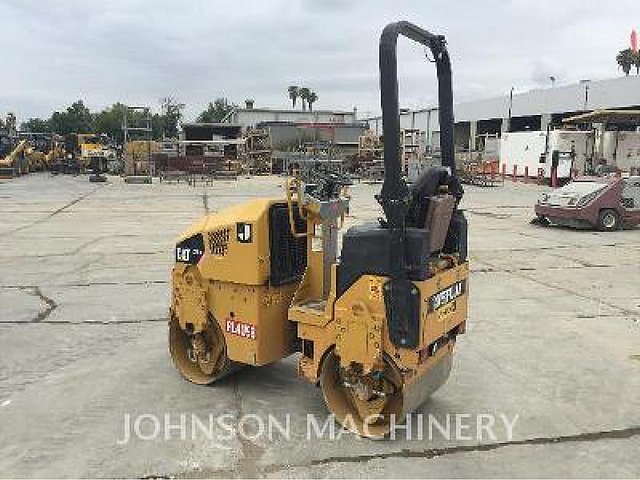 2009 CATERPILLAR CB14 Photo