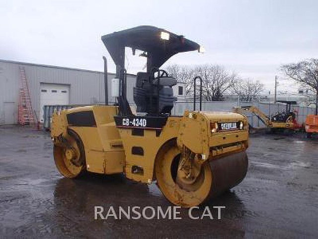 2004 CATERPILLAR CB-434D Photo