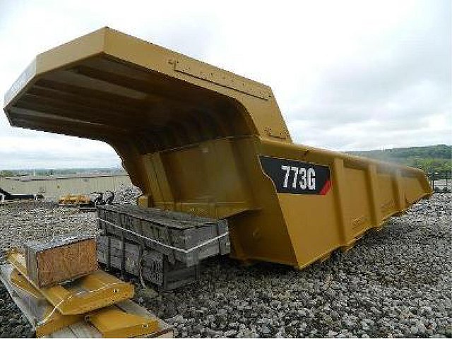 2014 CATERPILLAR 773G TRUCK BED Photo