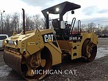 06 CATERPILLAR CB-564D