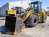 12 CATERPILLAR 930H