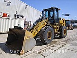 12 CATERPILLAR 930H