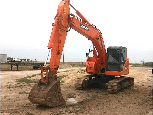 12 DOOSAN DX235LCR