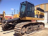 11 CATERPILLAR 374DL