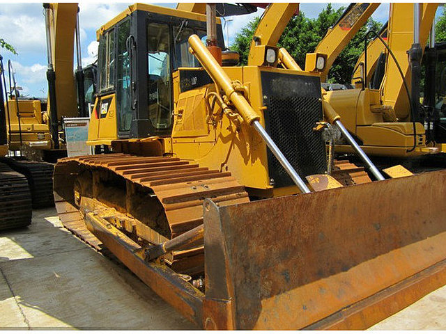 2006 CATERPILLAR D6G Photo