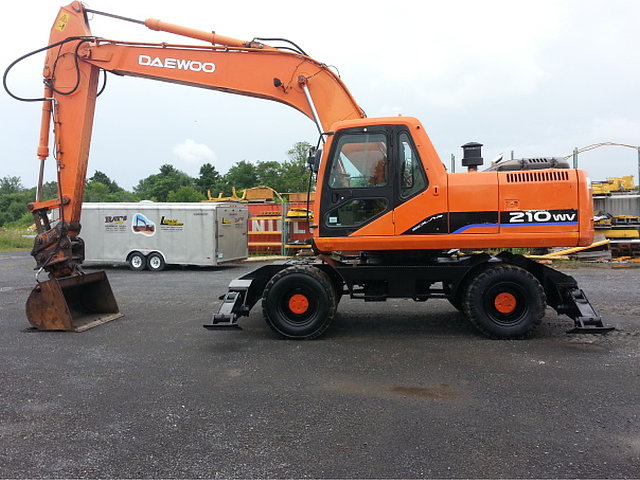 2007 DOOSAN SOLAR 210 WV Photo