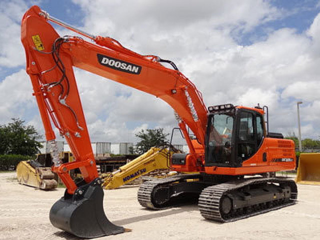 2014 DOOSAN DX225 LC-3 Photo