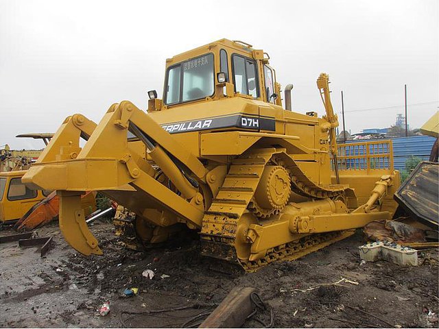 2005 CATERPILLAR D7H Photo
