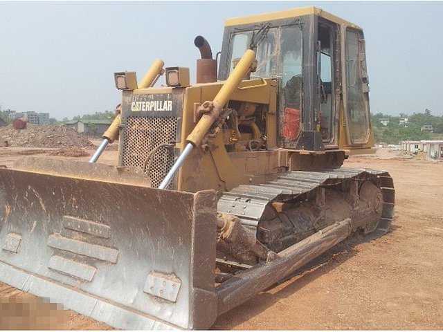 03 CATERPILLAR D6G