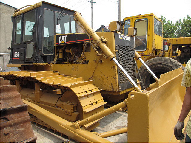 2004 CATERPILLAR D6G Photo