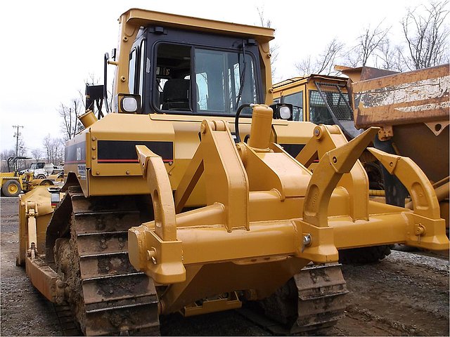 2006 CATERPILLAR D6R XL III Photo