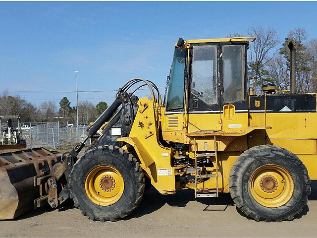 1996 CATERPILLAR IT24F Photo