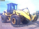 06 CATERPILLAR 938G