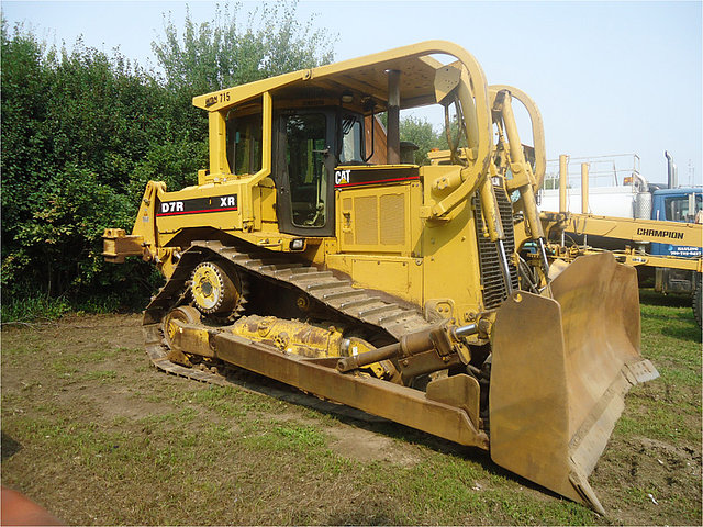 2001 CATERPILLAR D7R XR Photo