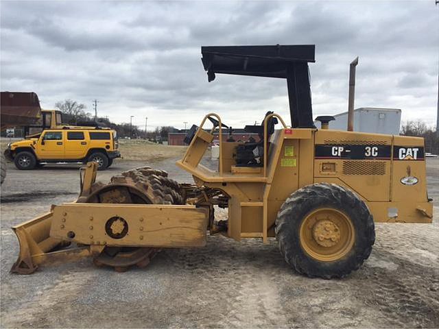 1998 CATERPILLAR CP-433C Photo