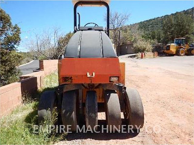 1999 DYNAPAC CP132 Photo