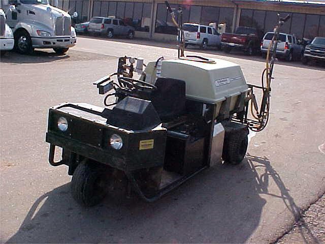 2005 CUSHMAN SPRAYTEK DS175 Photo