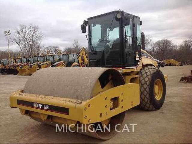 06 CATERPILLAR CS-563E