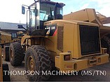 12 CATERPILLAR 938H