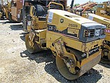 94 CATERPILLAR CB-214C