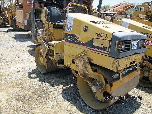 1994 CATERPILLAR CB-214C Photo