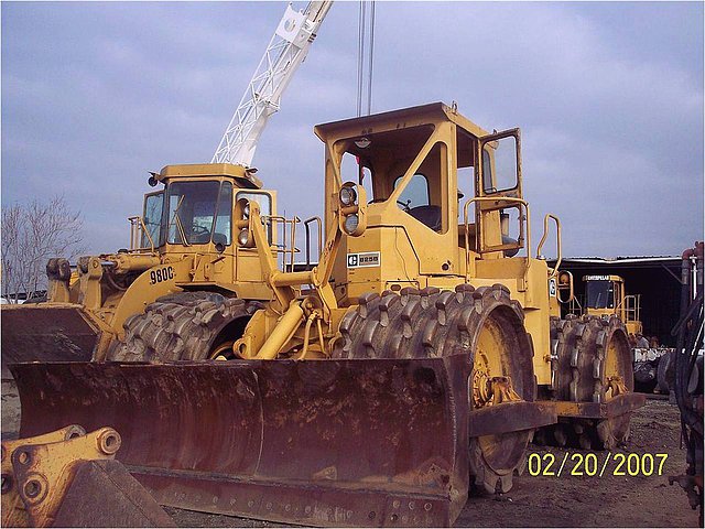 1976 CATERPILLAR 825B Photo