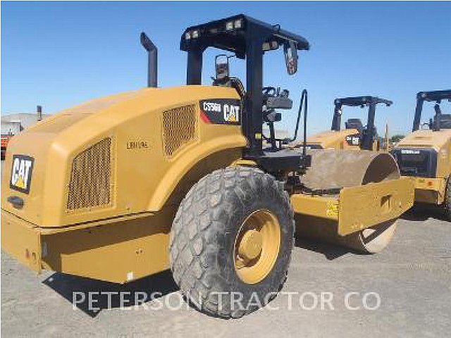 12 CATERPILLAR CS56B