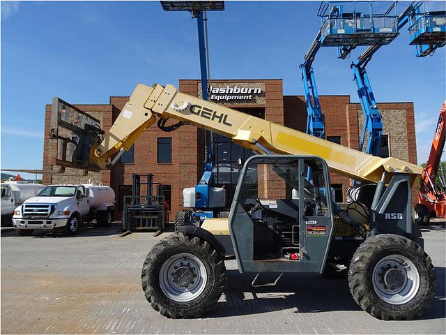 2008 GEHL RS8-42 Photo