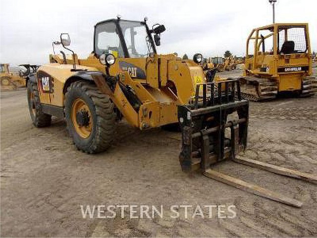 2011 CATERPILLAR TH514 Photo