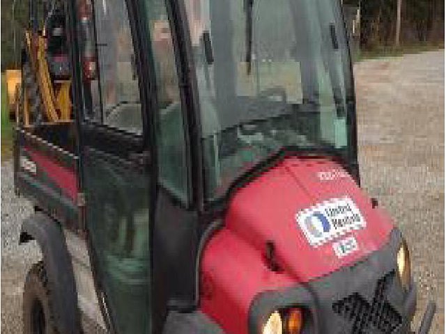 2011 CLUB CAR XRT 1550G W/CAB Photo