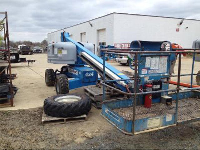 2006 GENIE S40 Photo