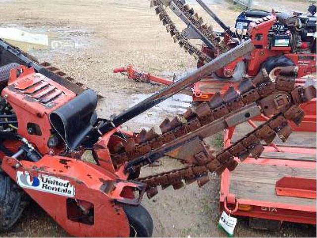 2011 DITCH WITCH RT24 Photo