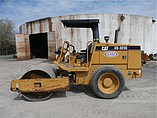 2005 CATERPILLAR CS-323C Photo #2