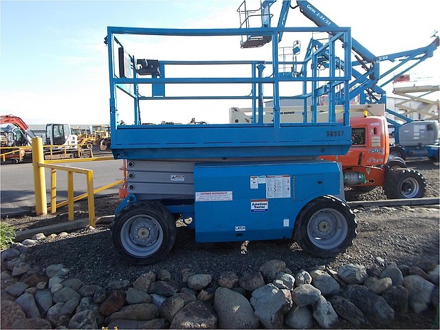 2006 GENIE GS2668RT Photo