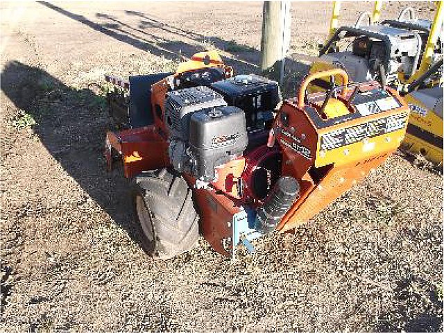 10 DITCH WITCH RT12