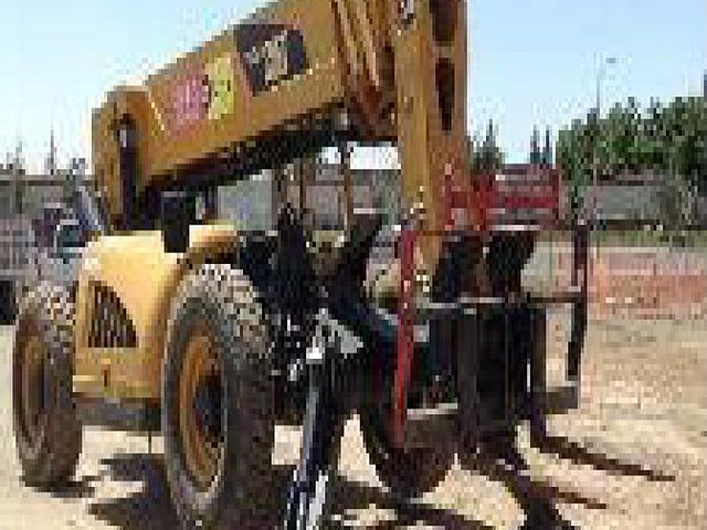 2008 CATERPILLAR TL1055 Photo