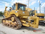 11 CATERPILLAR D8T