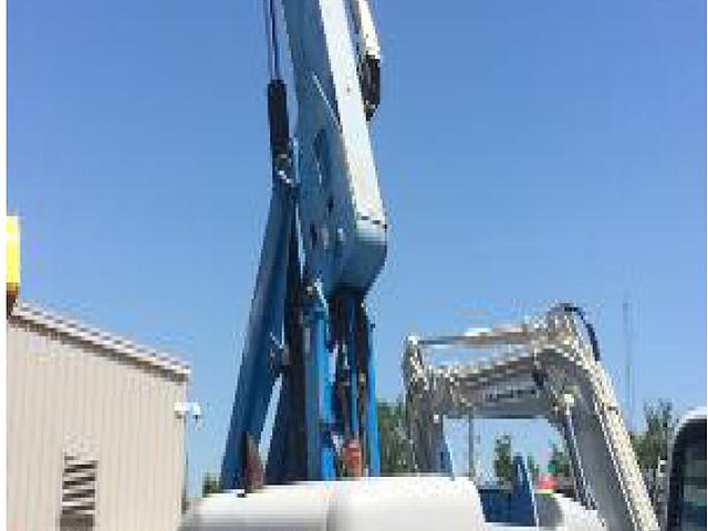 2007 GENIE S65 Photo