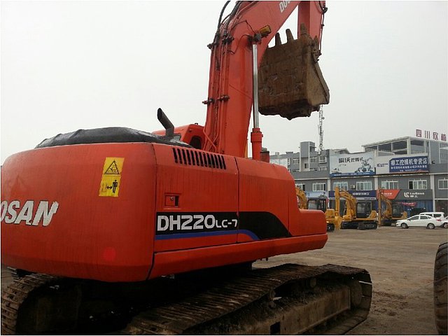 2010 DOOSAN DH220 LC-7 Photo
