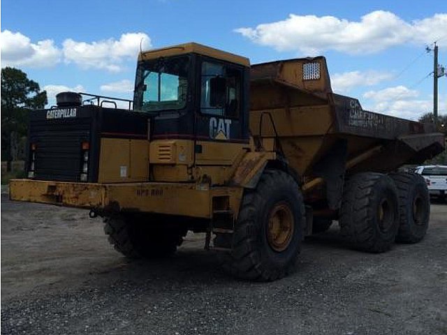 2001 CATERPILLAR D400E II Photo